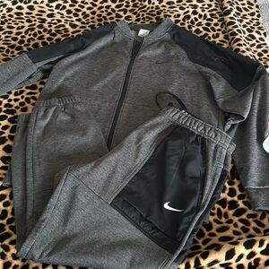 Mens Nike sweatsuit